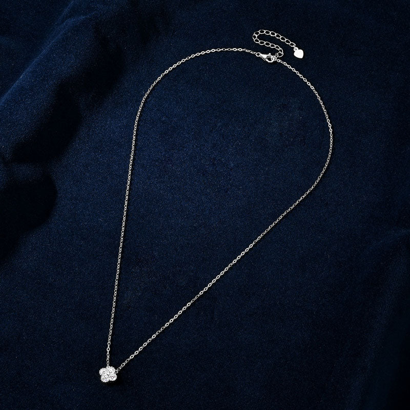 Necklace pendant Luxe Four Leaf Clover