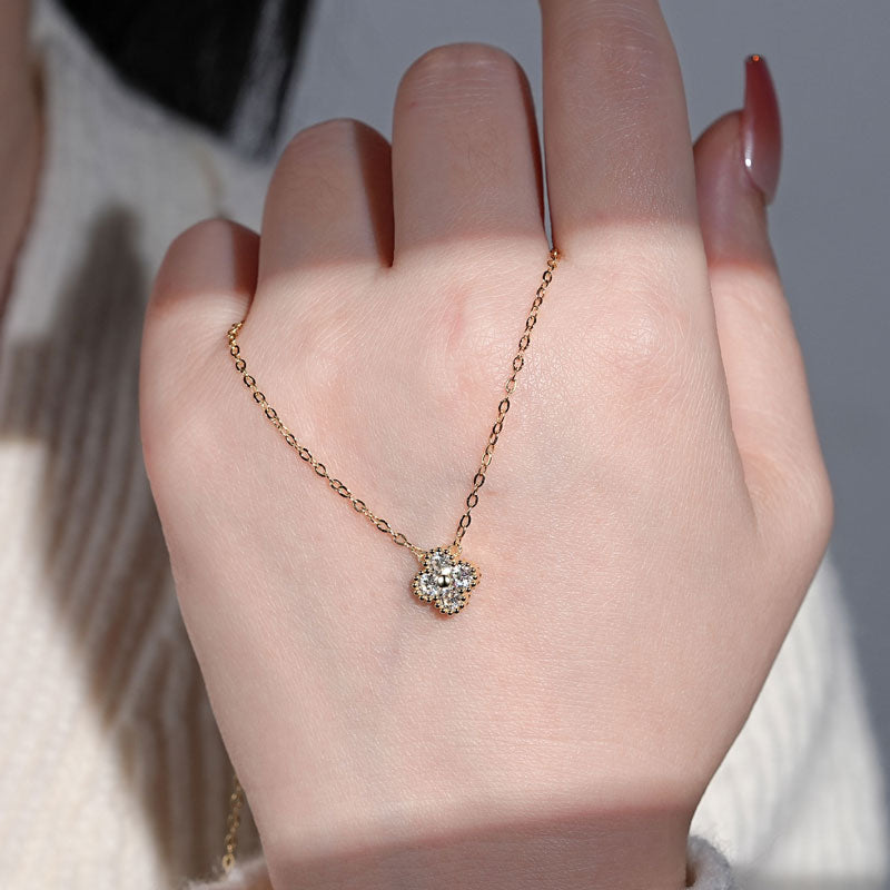 Necklace pendant Luxe Four Leaf Clover